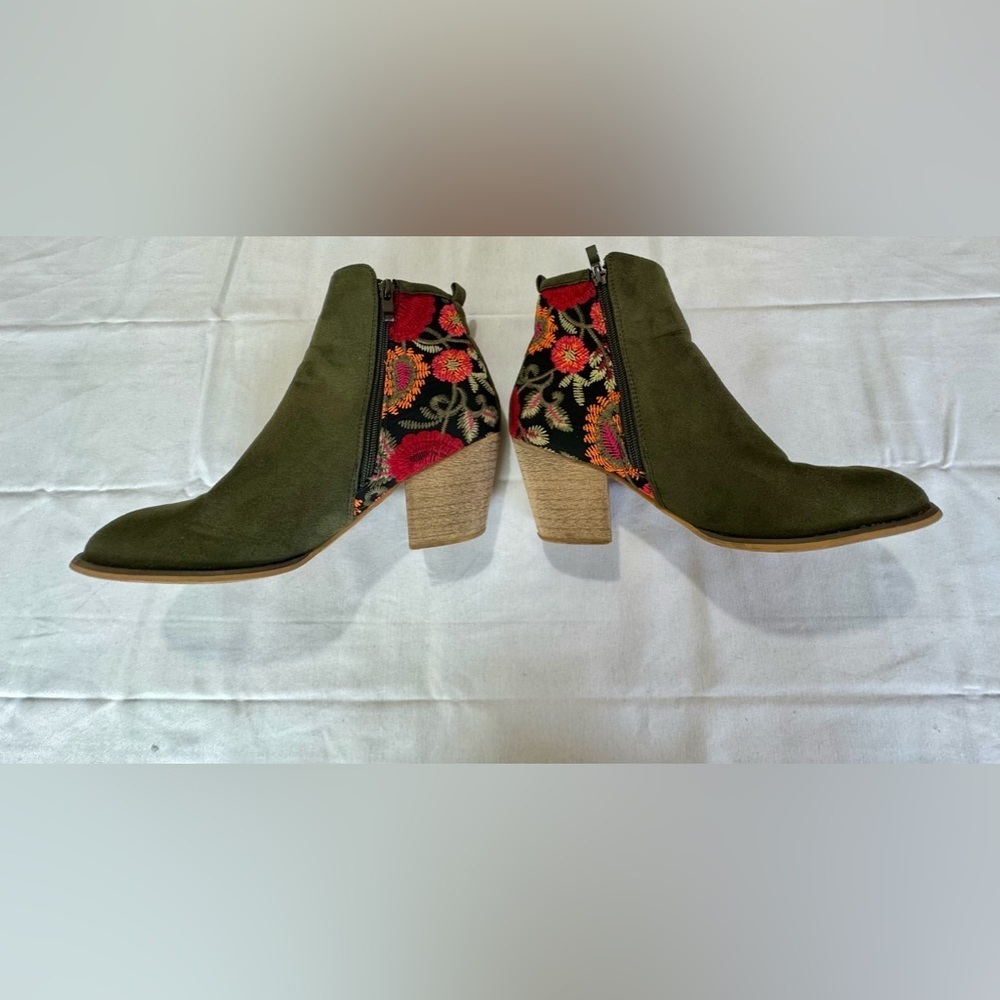 Tiara Mika Boho Taupe Embroidered Floral Ankle Boots Women’s Sz 8.5 - Picture 4 of 5